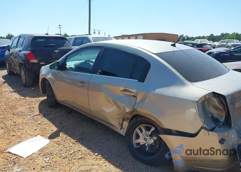 2009 Nissan Sentra 2.0S from USA, damaged, VIN 3N1AB61E29L628088
